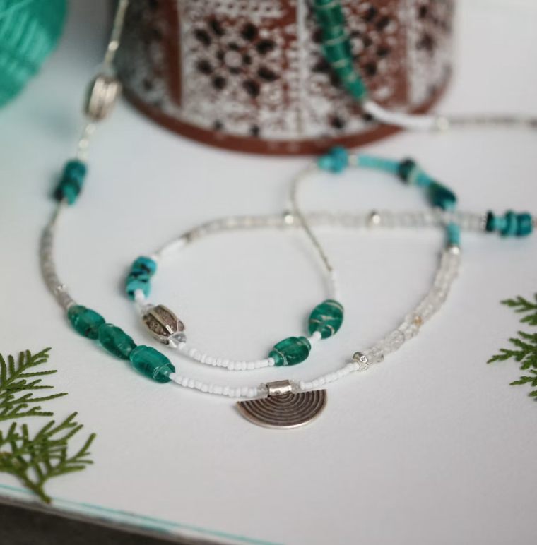 Collares