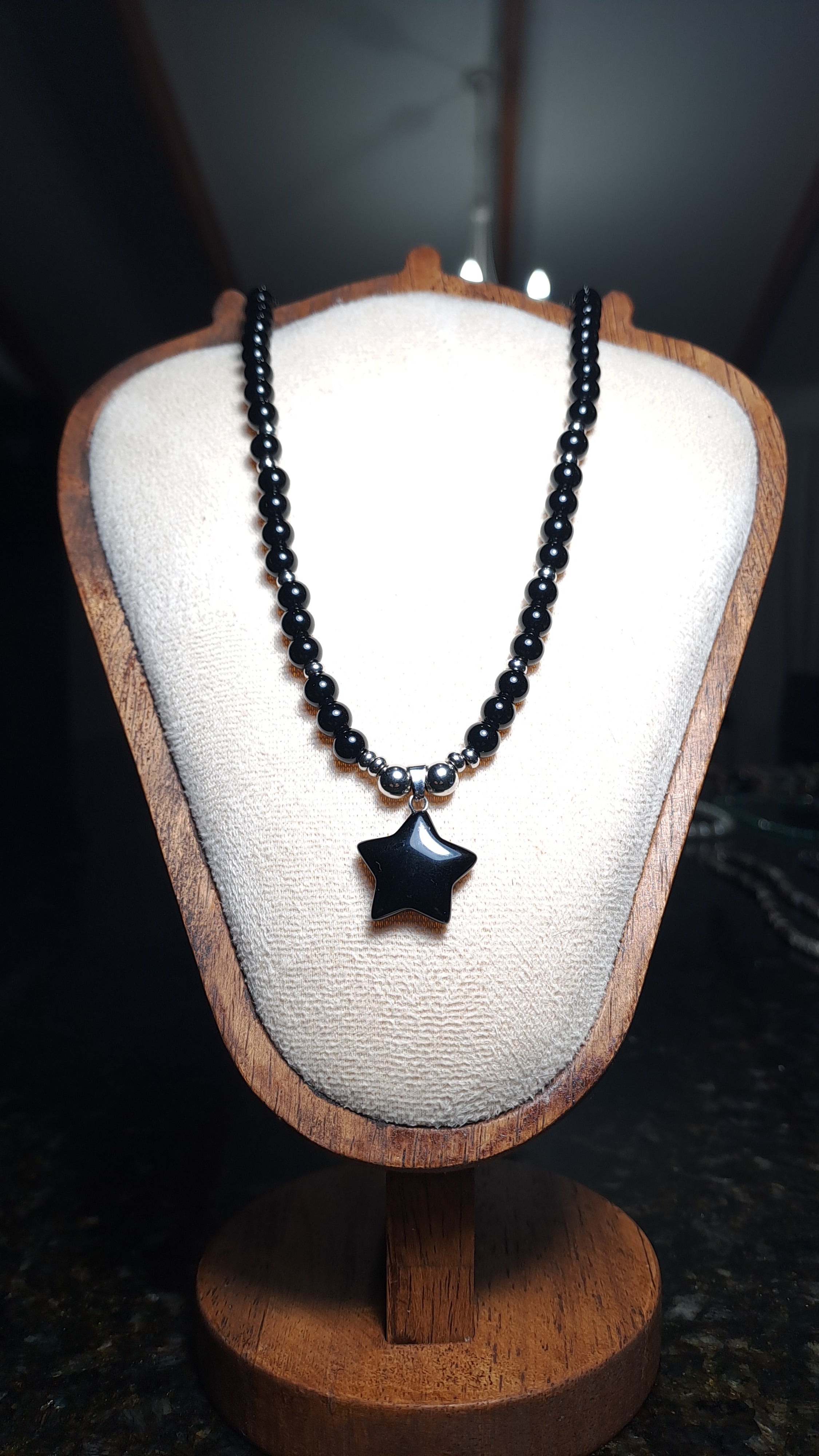 Collar 13