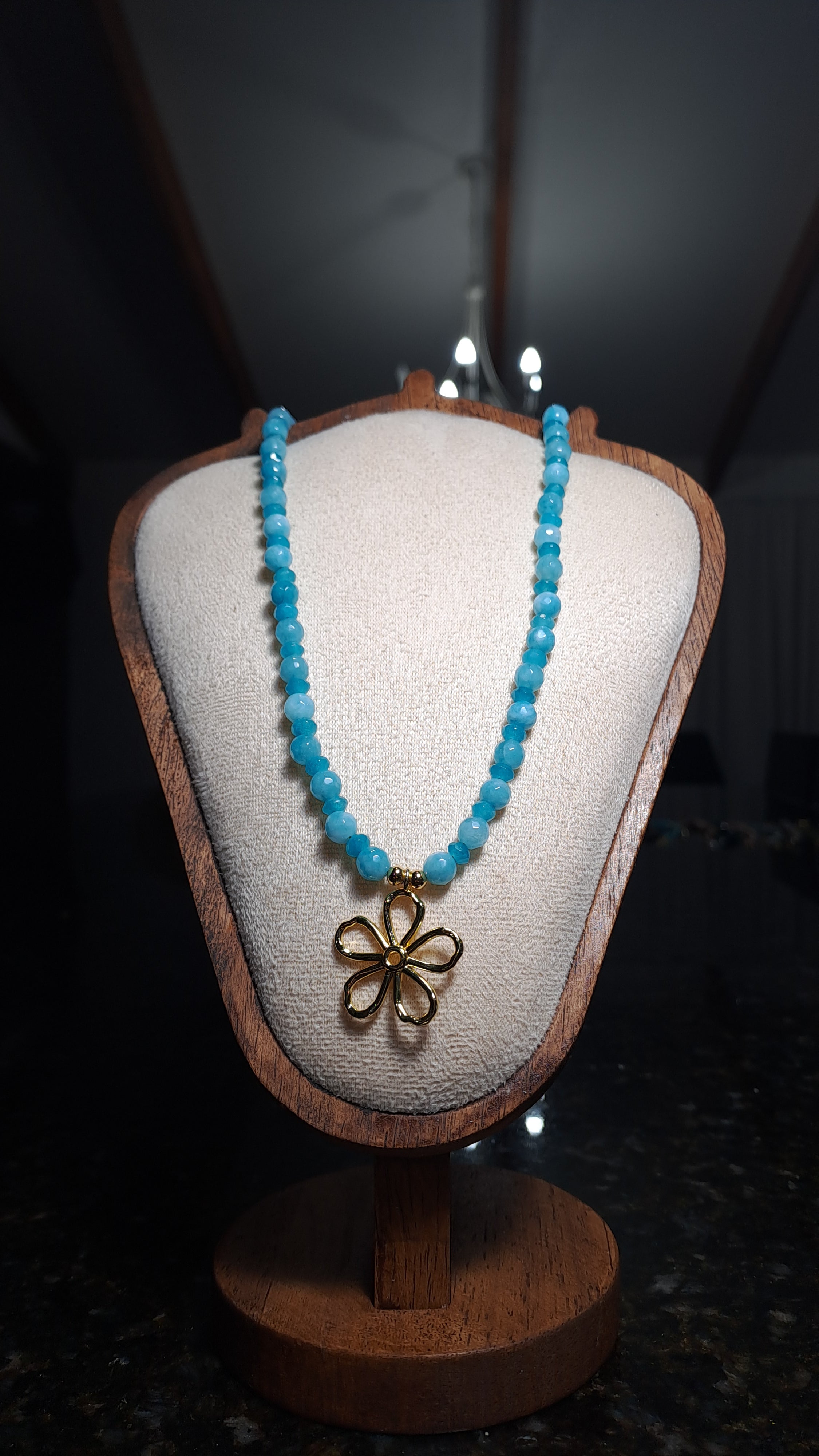 Collar 03