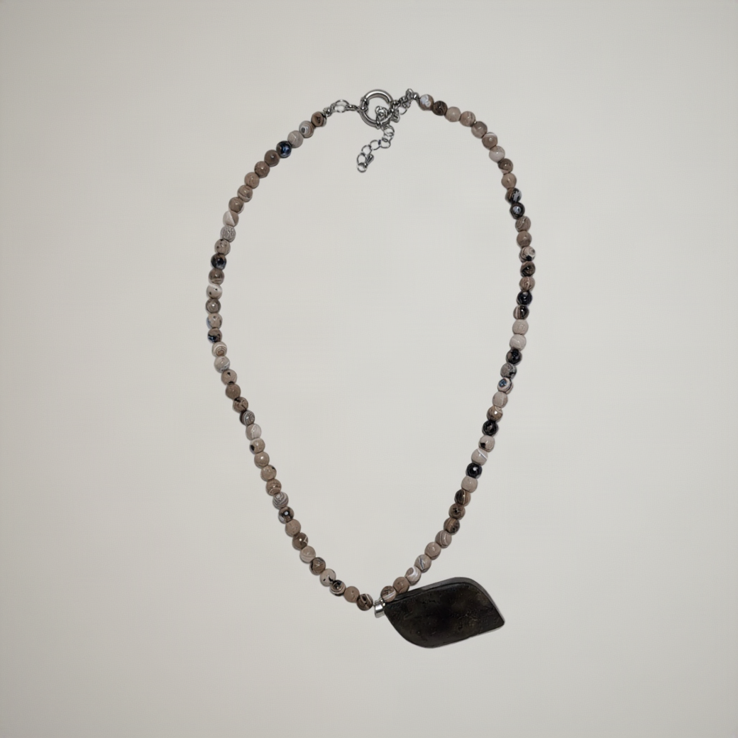 Collar 07
