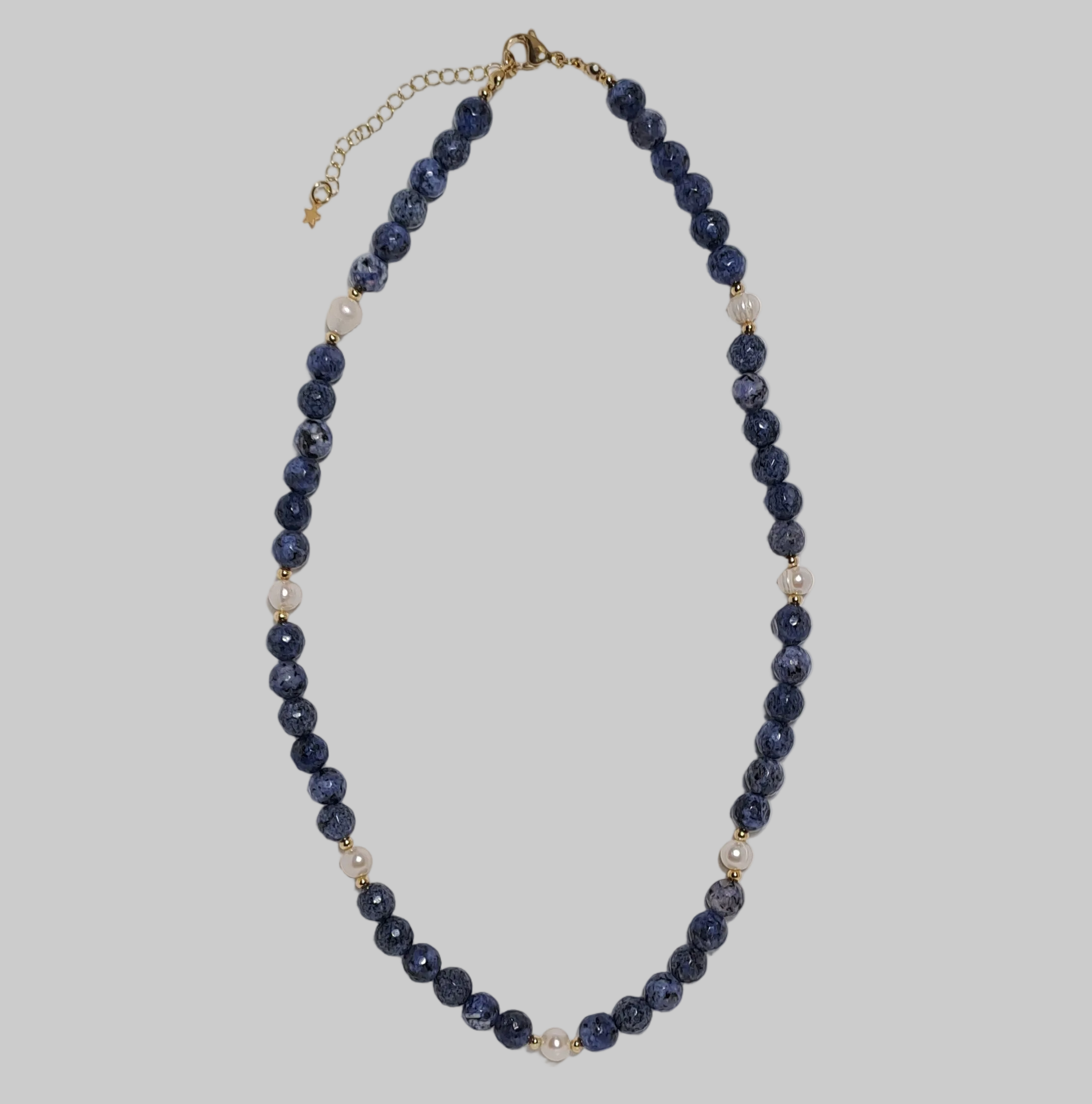 Collar 16